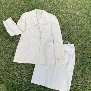 Beige/tan wool skirt suit. Smart look!!